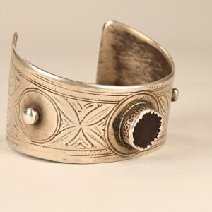Antico bracciale berbero Berber Silver Enamel Bracelet with Glass