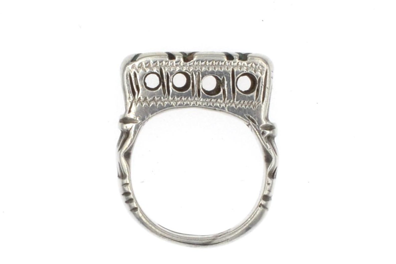 Amazigh Tuareg Niger Silver Ring with Rectangular Bezel