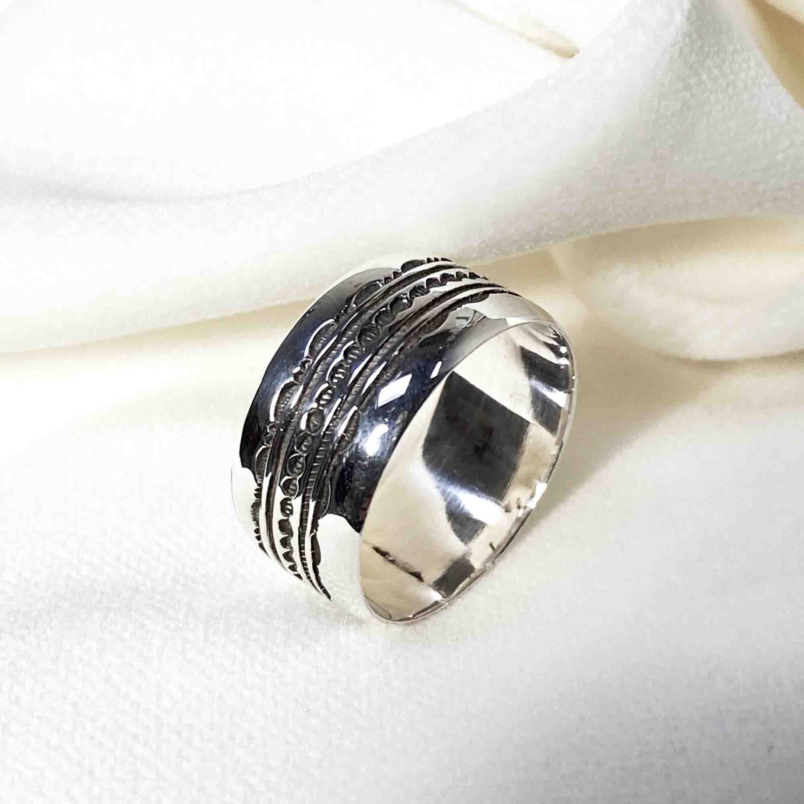 Berber Tuareg Amtlhan Massif Silver Ring with Engraved Design