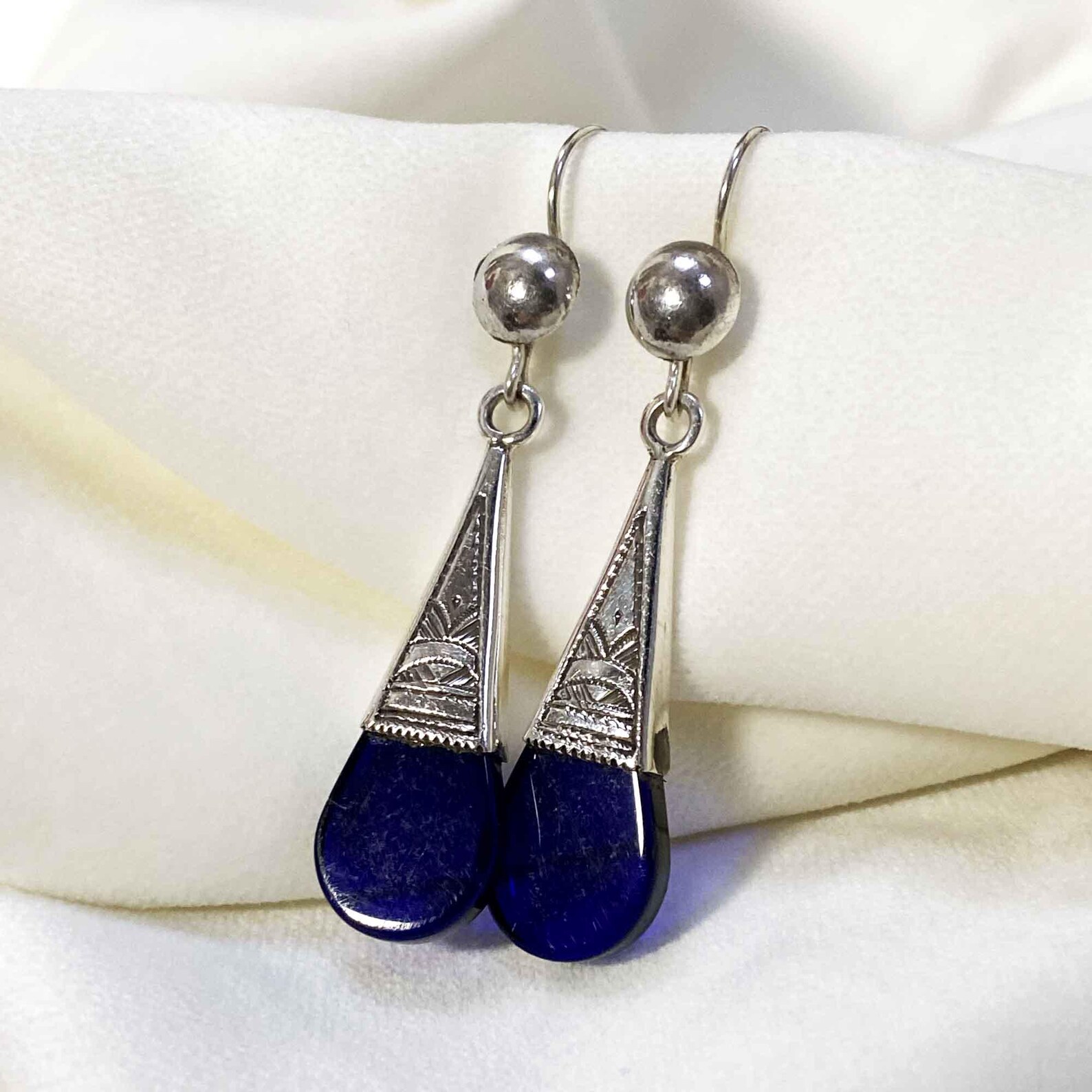 Berber Amazigh Tuareg Solid Silver Blue Verre Earrings with Engraved Details