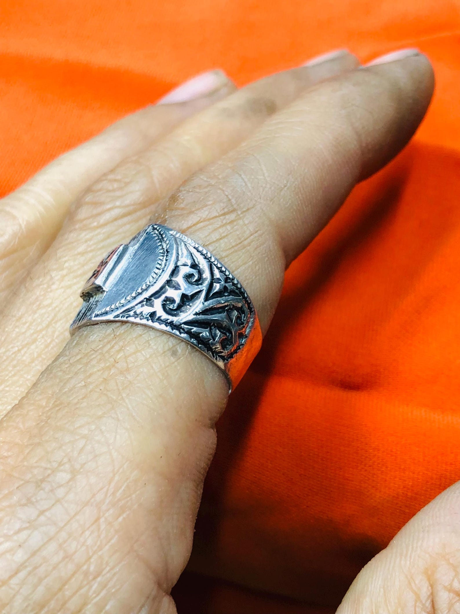 Berber Silver Ring with Hand Engraved Vintage Jewelry Design