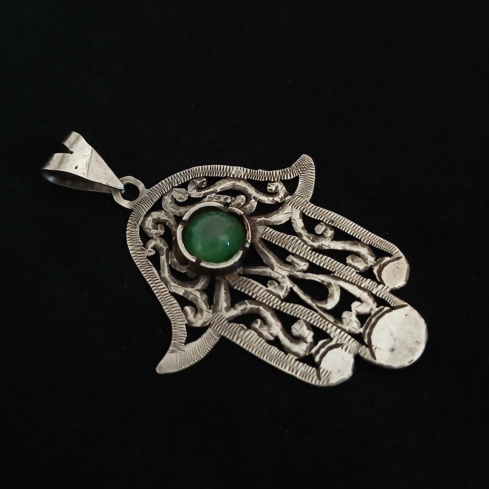 Antique Berber Khamsa Pendant Necklace with Ancient Jewelry Style