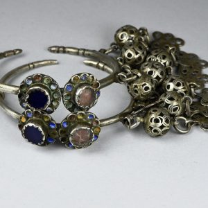 Berber Antichi orecchini berberi Cerchio Silver Earrings with Enamel Amazigh Details
