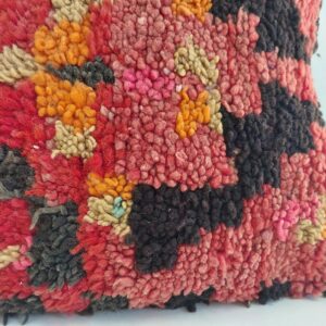 Aït Bou Ichaouen Berber Handmade Wool Pillow with Geometric Design