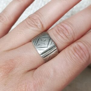 Amazigh Berber Chiseled Antique Silver Ring TanTan Size 8