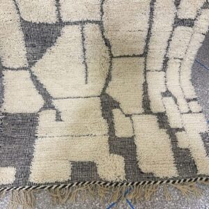 Amazigh Berber Akhnif Taznakht Kilim Wool Rug Handwoven Design