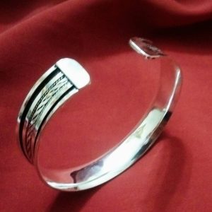 Berber Tuareg Sterling Silver Réglable Bracelet with Twisted Wire Design