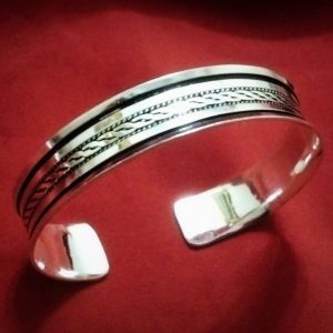 Berber Tuareg Sterling Silver Réglable Bracelet with Twisted Wire Design