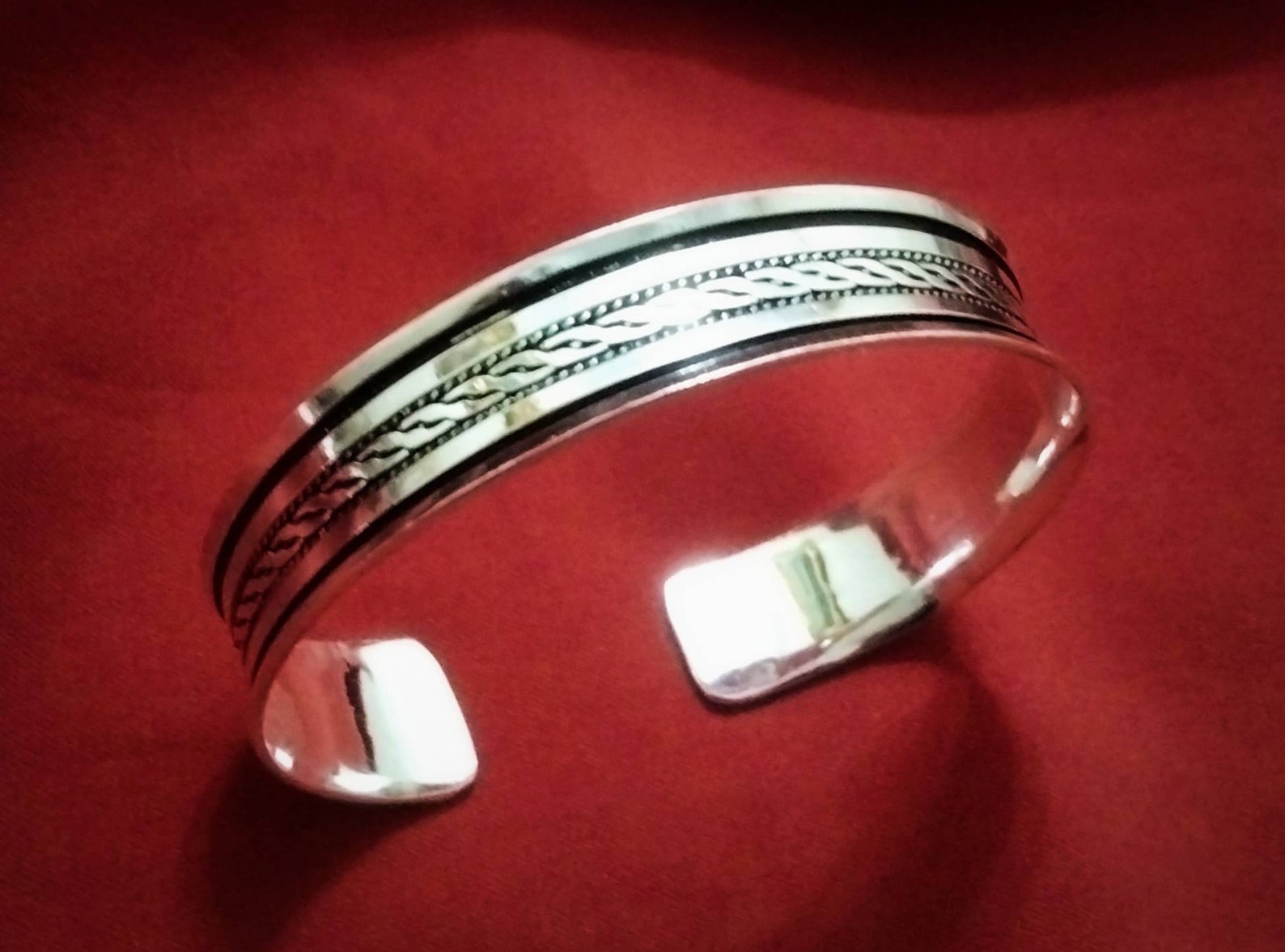 Berber Tuareg Sterling Silver Réglable Bracelet with Twisted Wire Design