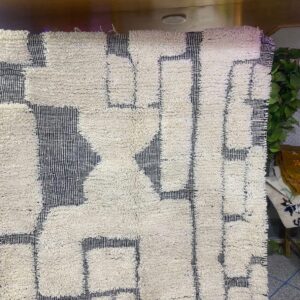 Amazigh Berber Akhnif Taznakht Kilim Wool Rug Handwoven Design