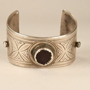 Antico bracciale berbero Berber Silver Enamel Bracelet with Glass