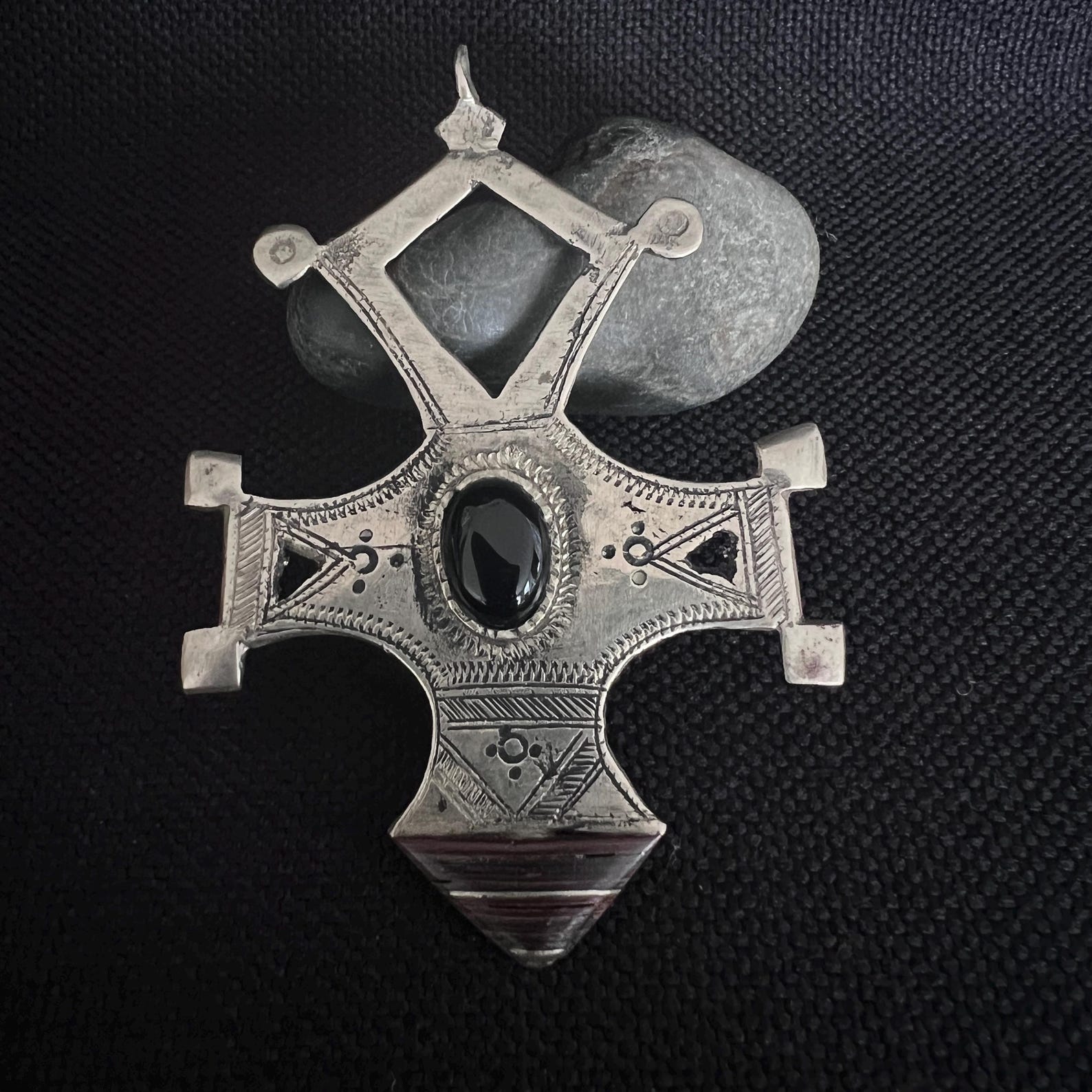 Amazigh Tanfouk Silver Onyx Necklace with Berber Filigree Pendant