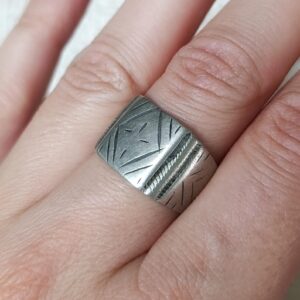 Amazigh Berber Chiseled Antique Silver Ring TanTan Size 8