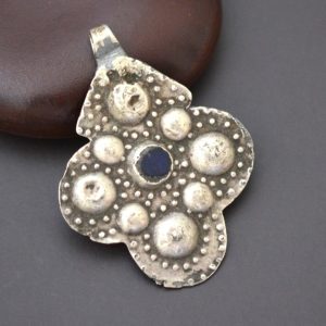 Berber Silver Glass Pendant Necklace with Tribal Jewelry Design