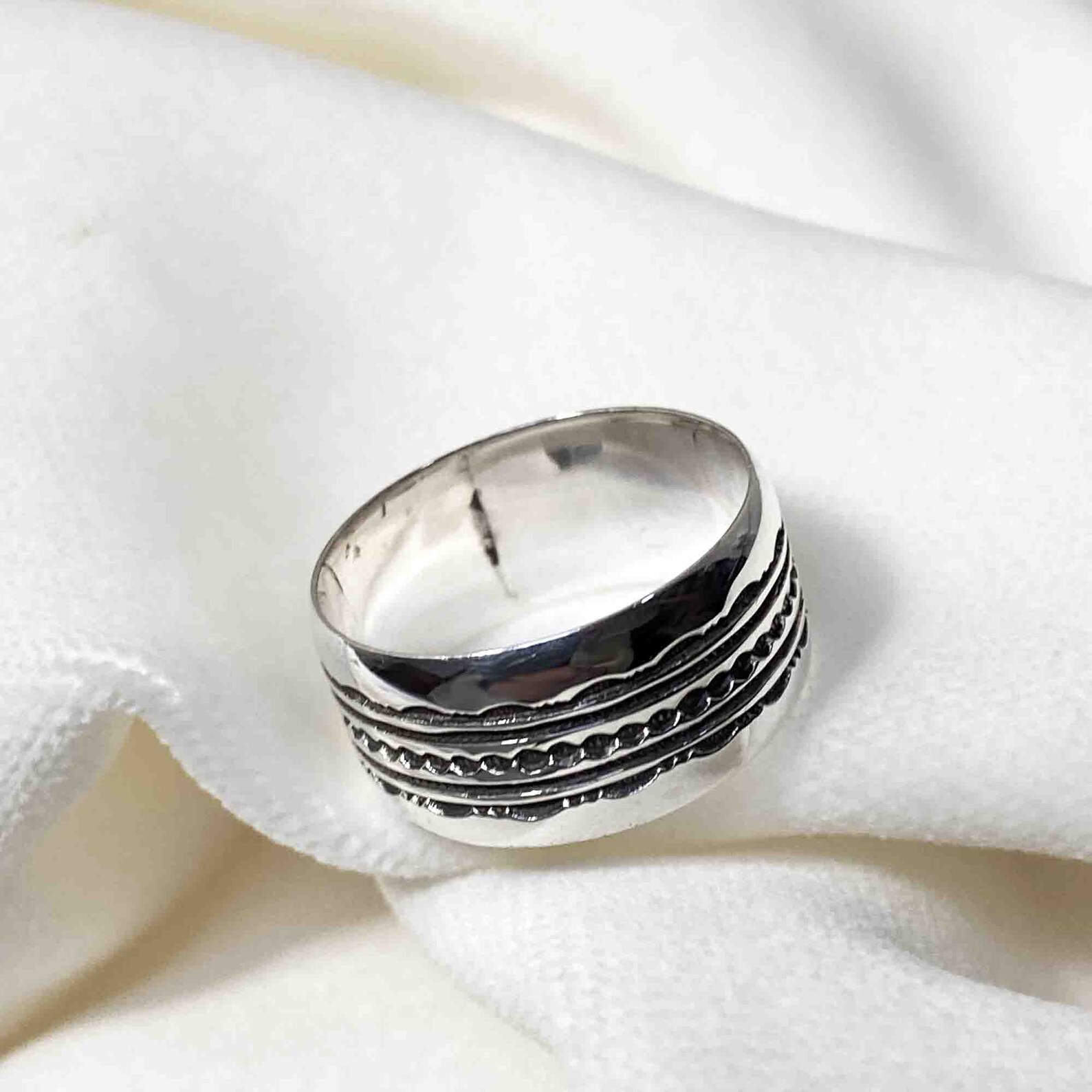 Berber Tuareg Amtlhan Massif Silver Ring with Engraved Design