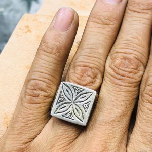 Berber Tuareg gravée Silver Ring with Adjustable Engraved Design