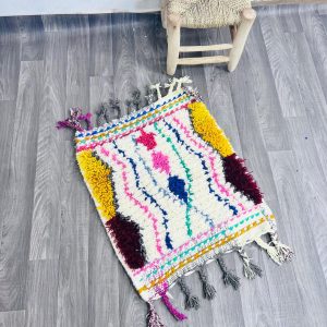 Berber Handmade Wool Mini Rug for Amazigh Style Decor