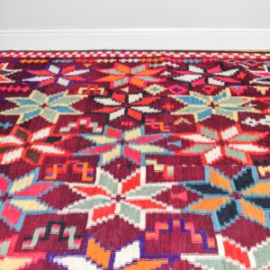 Traditional Amazigh Saharan Wool Carpet Rug with Vibrant Designs
