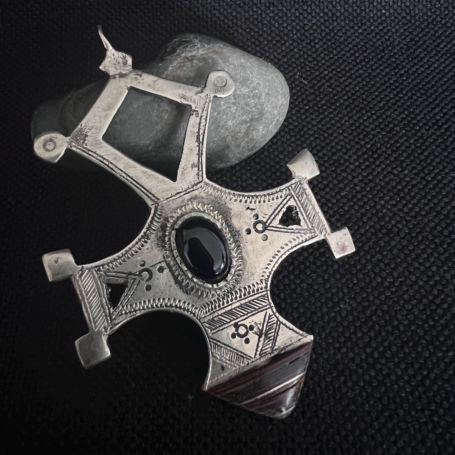 Amazigh Tanfouk Silver Onyx Necklace with Berber Filigree Pendant
