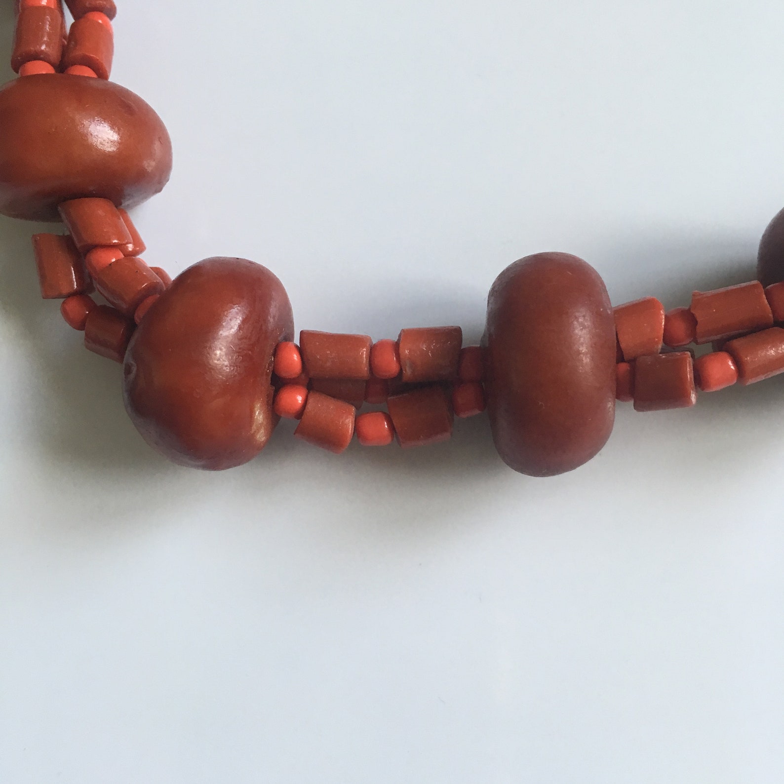 Amazigh Traditional Resin Beads Necklace With Maroon Tribal Style