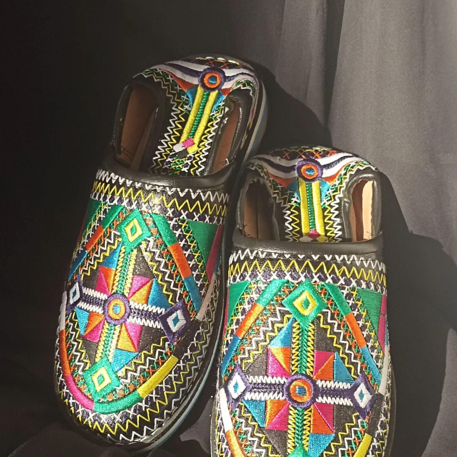 Amazigh Idoukan Berber Handmade Leather Slippers Traditional Artisan Shoes