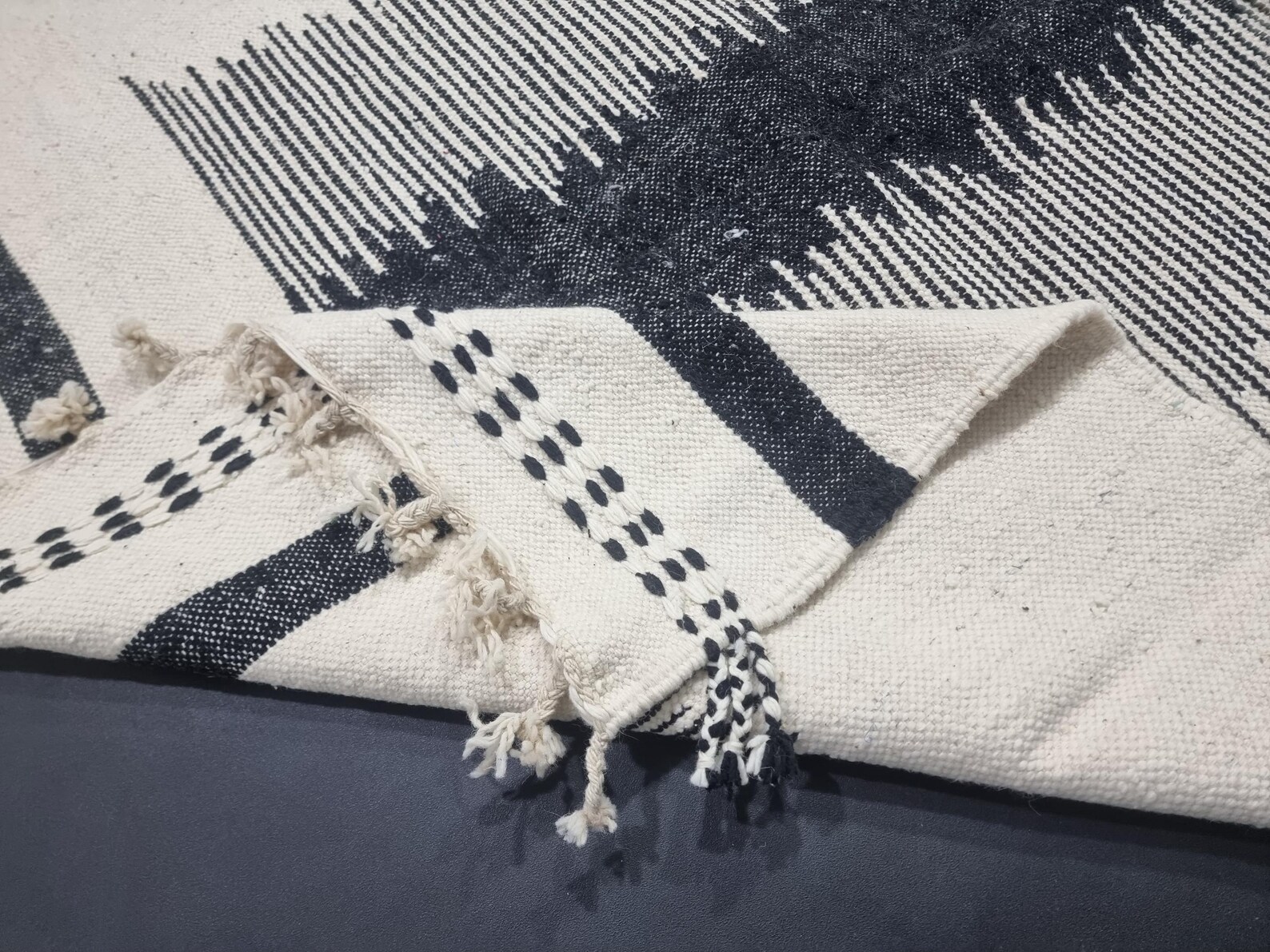 Handwoven Berber Boujaad Rug know that Geometric Kilim