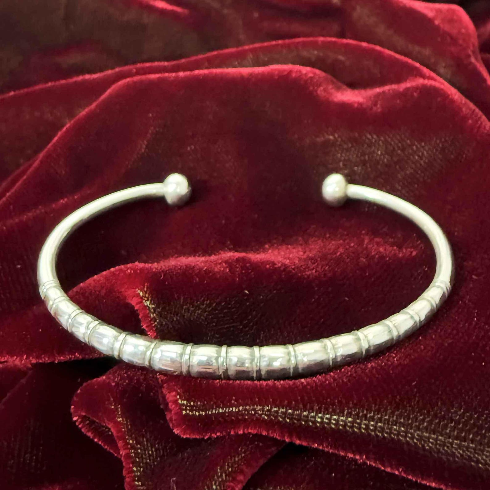 Berber Tuareg Azmam Silver Massif Bracelet with Sahara Dune Design