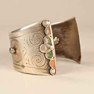 Antico bracciale berbero Berber Silver Enamel Bracelet with Glass
