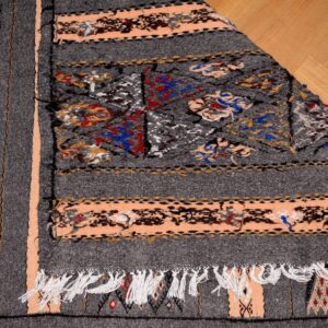 Amazigh Traditional Artisanal Wool Carpet Design Heritage Rug
